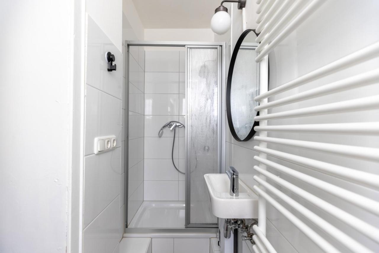 Appartement Perfekt Fuer 2! Wifi/ Netflix à Duisbourg Extérieur photo